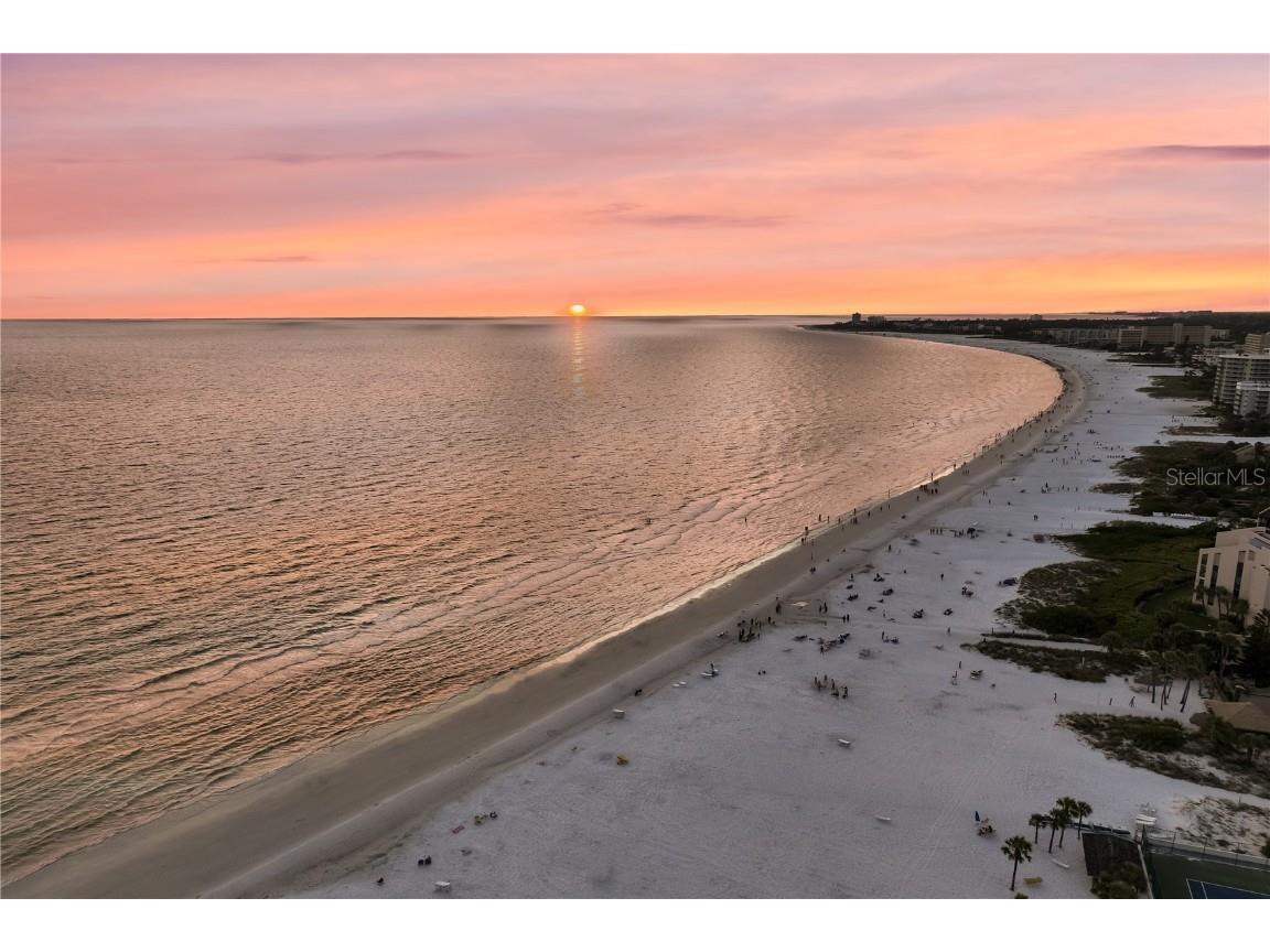 1035 Seaside Drive #305 Sarasota FL 34242 - GULF OF MEXICO A4632248 image31