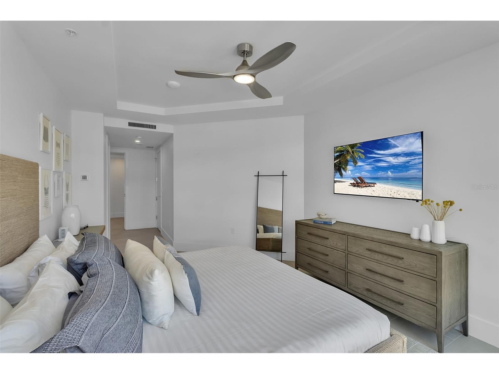 1035 Seaside Drive #308 Sarasota FL 34242 - GULF OF MEXICO A4692379 image28