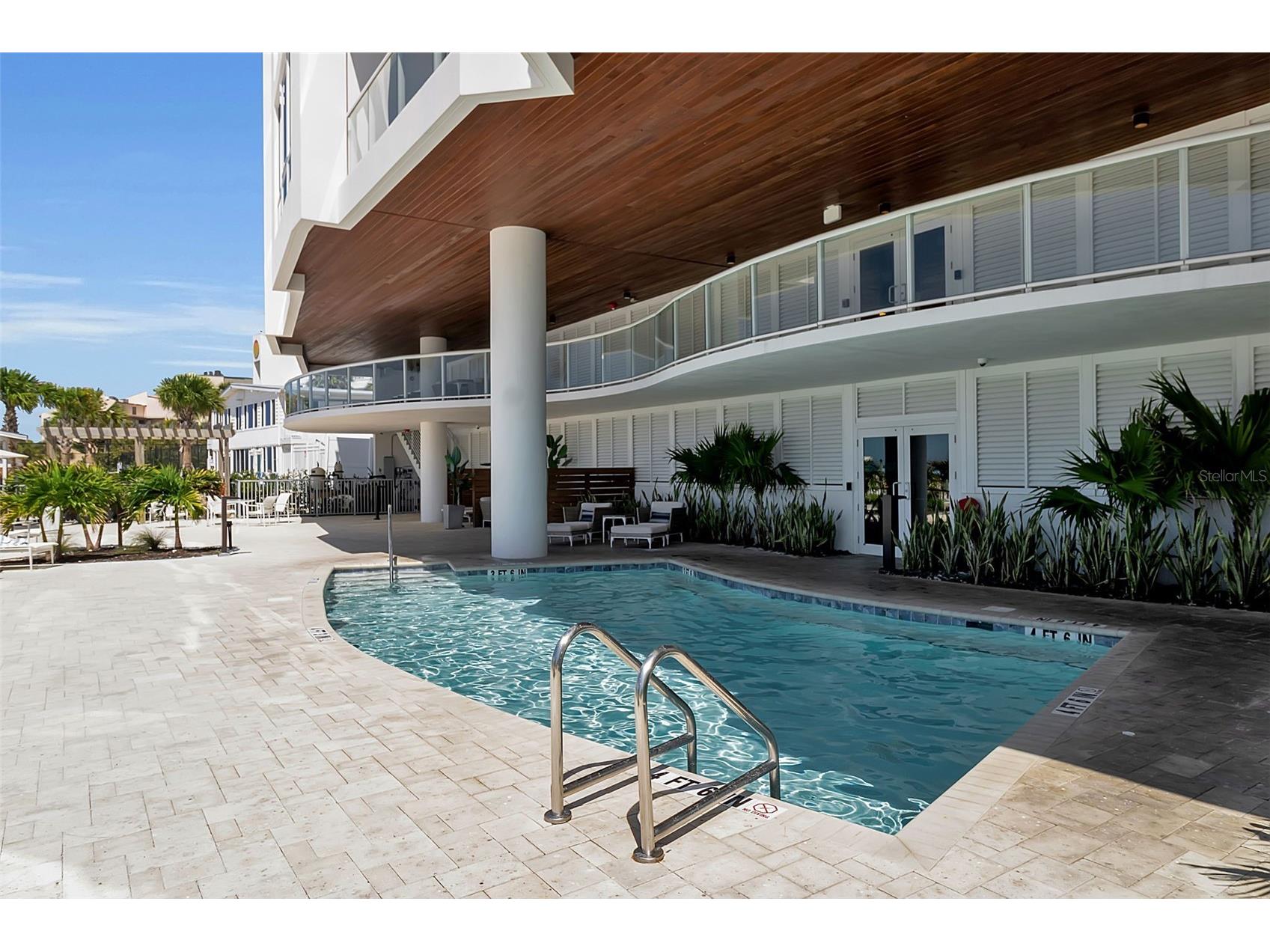 1035 Seaside Drive #308 Sarasota FL 34242 - GULF OF MEXICO A4692379 image7