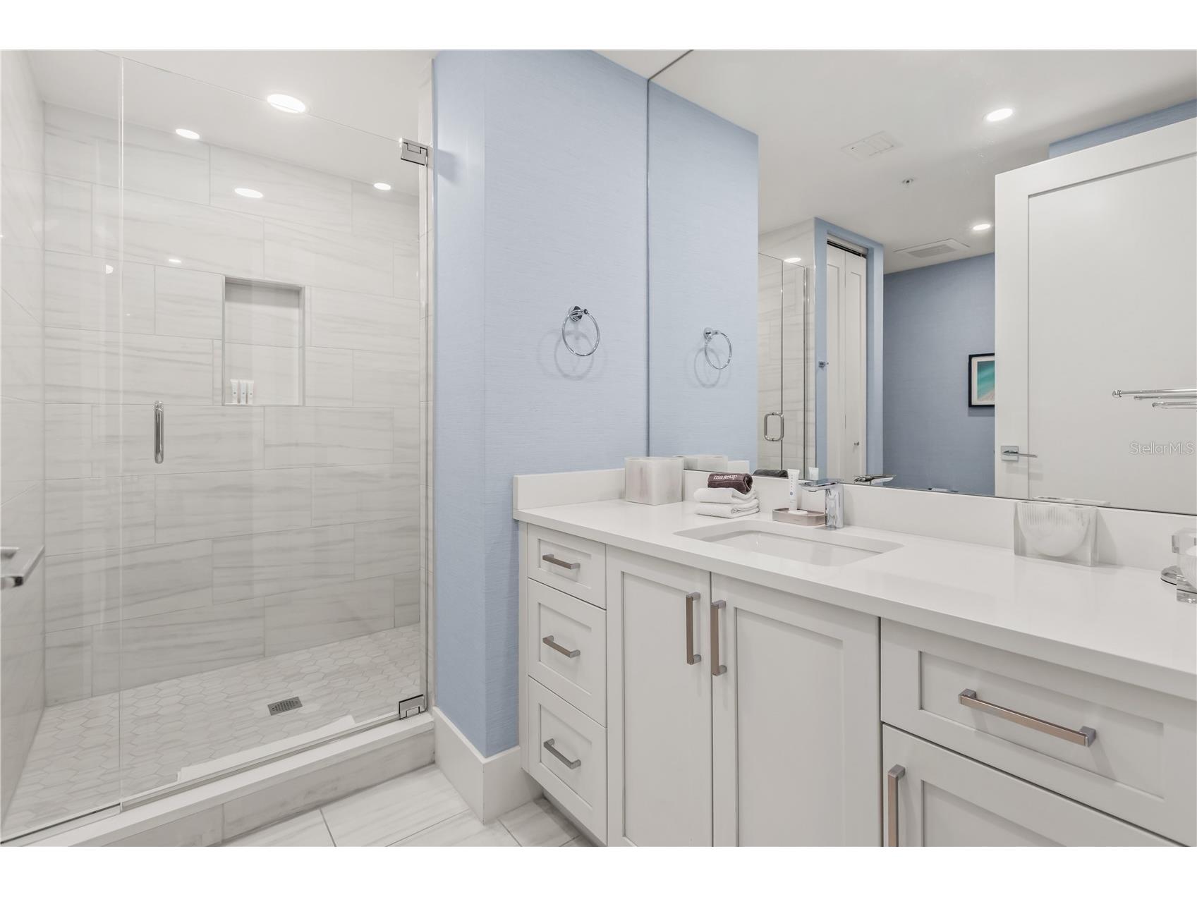 1035 Seaside Drive #404 Sarasota FL 34242 - GULF OF AMERICA A4672742 image14