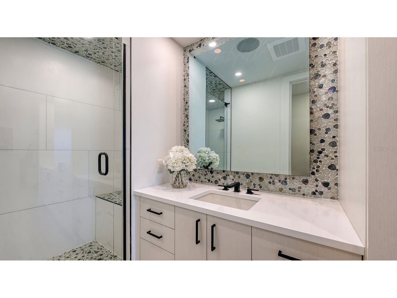 1035 Seaside Drive #503 Sarasota FL 34242 - GULF OF MEXICO A4677354 image25