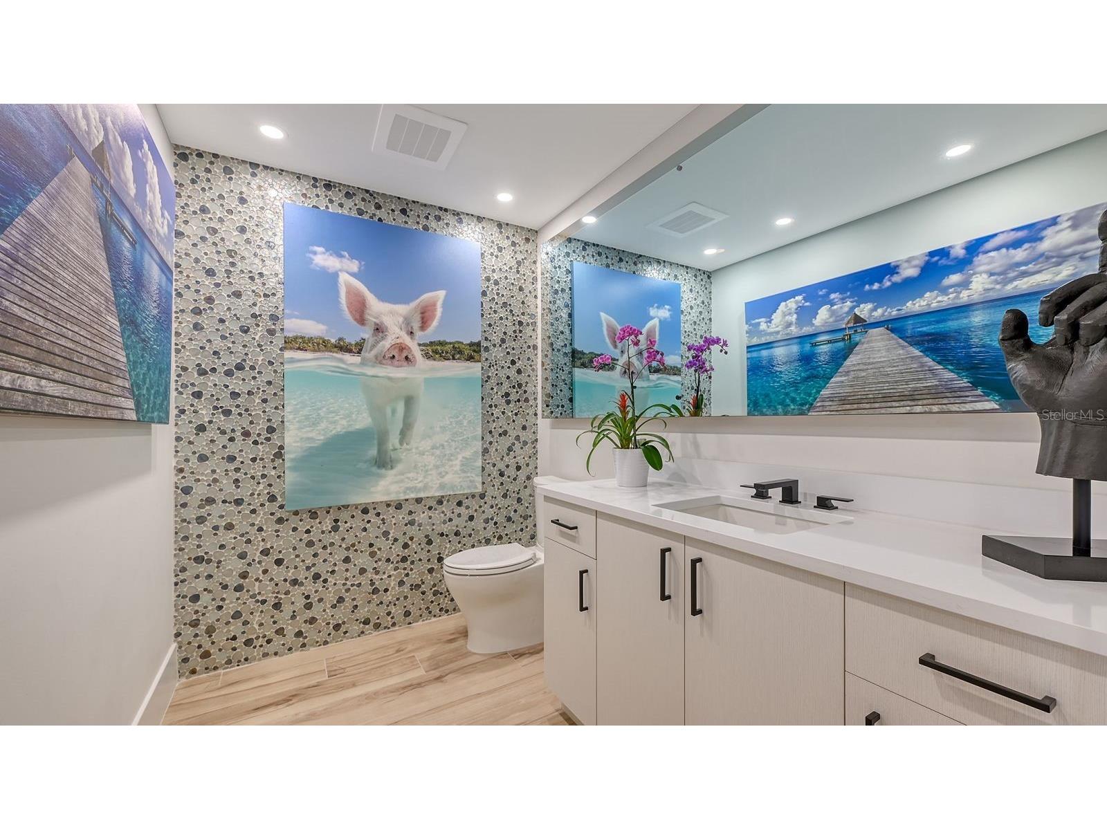 1035 Seaside Drive #503 Sarasota FL 34242 - GULF OF MEXICO A4677354 image33