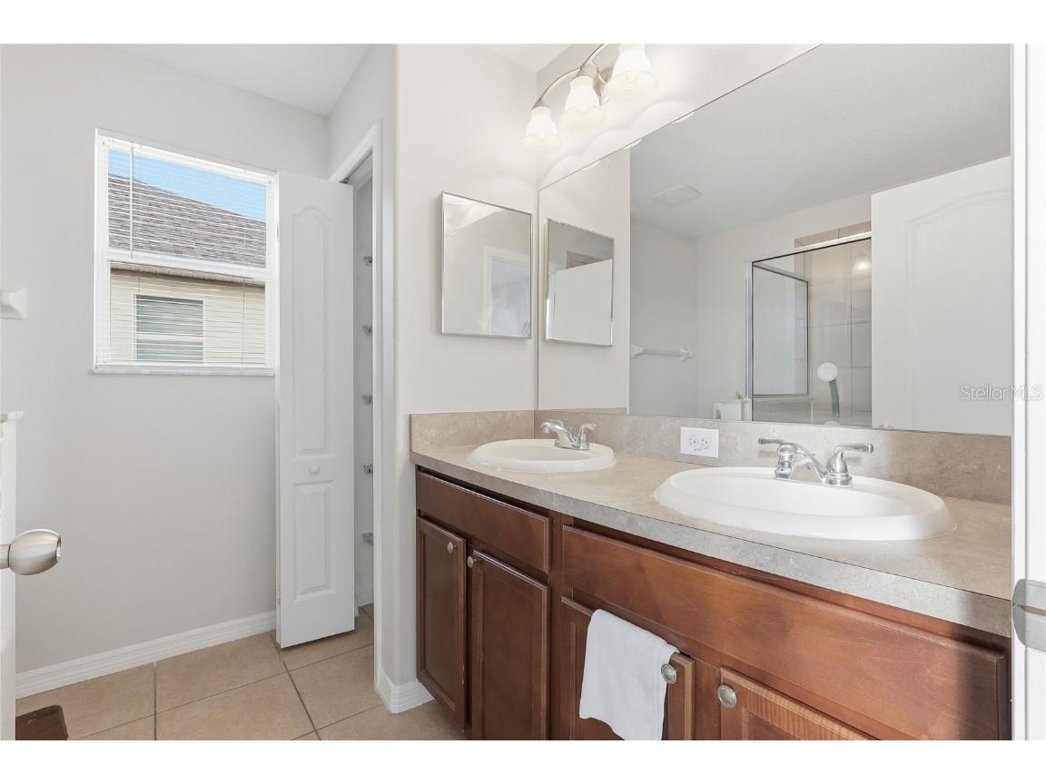 1035 Seminole Sky Drive Ruskin FL 33570 TB8443961 image19