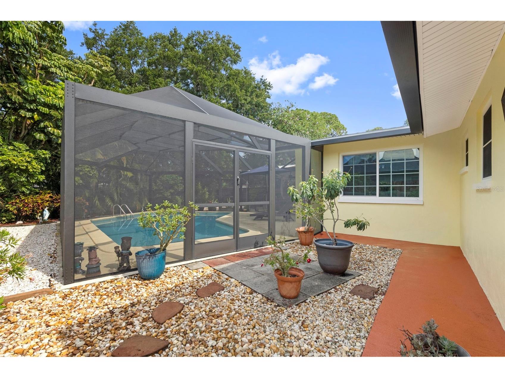 1035 Woodbrook Drive Largo FL 33770 TB8521481 image30