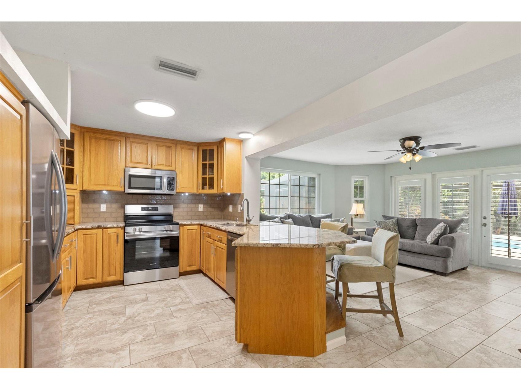 1035 Woodbrook Drive Largo FL 33770 TB8521481 image8