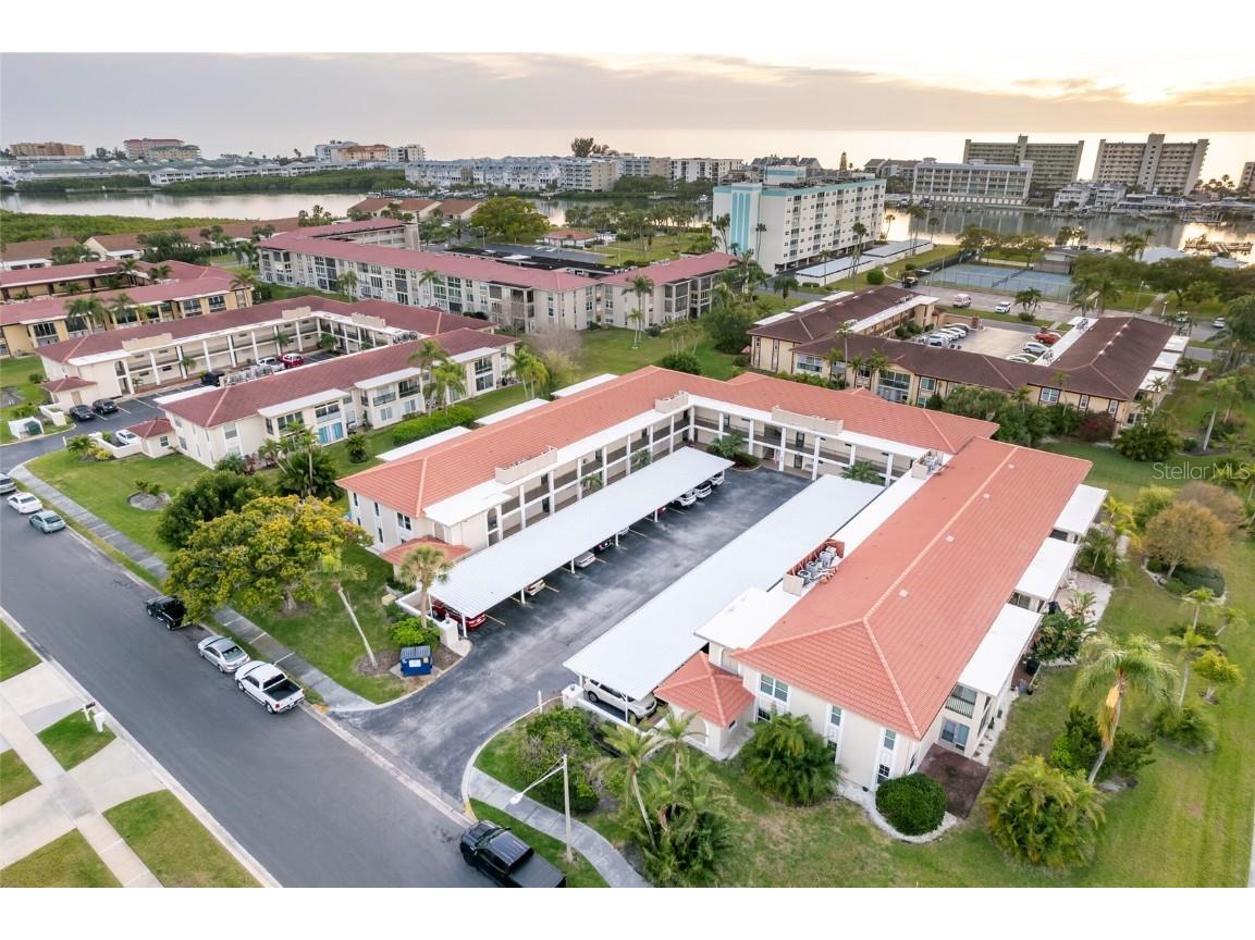 10350 Imperial Point Drive W #15 Largo FL 33774 U8233210 image1