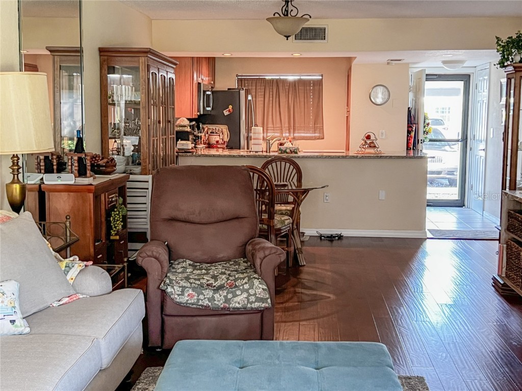 10350 Imperial Point Drive W #4 Largo FL 33774 TB8429427 image8