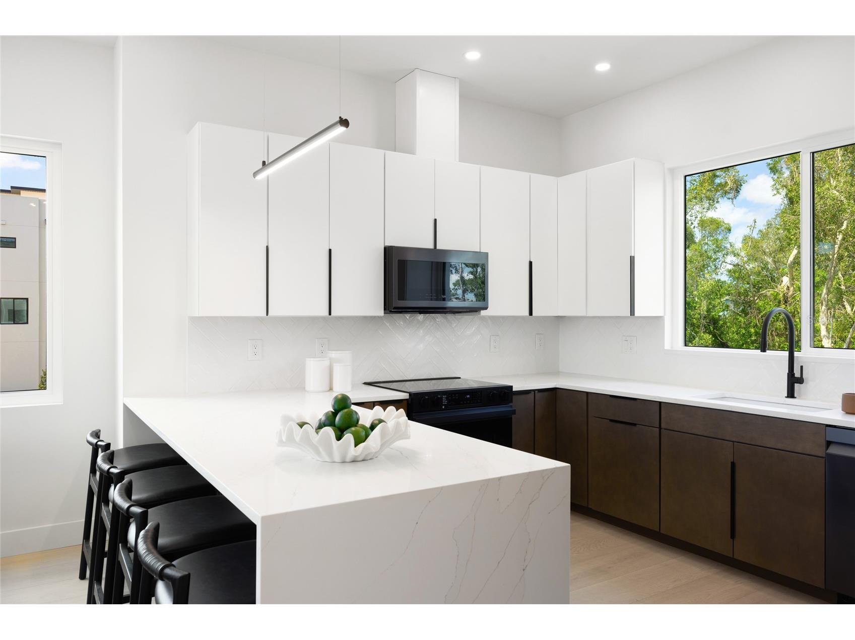 10351 2nd Street N Saint Petersburg FL 33716 TB8486474 image10