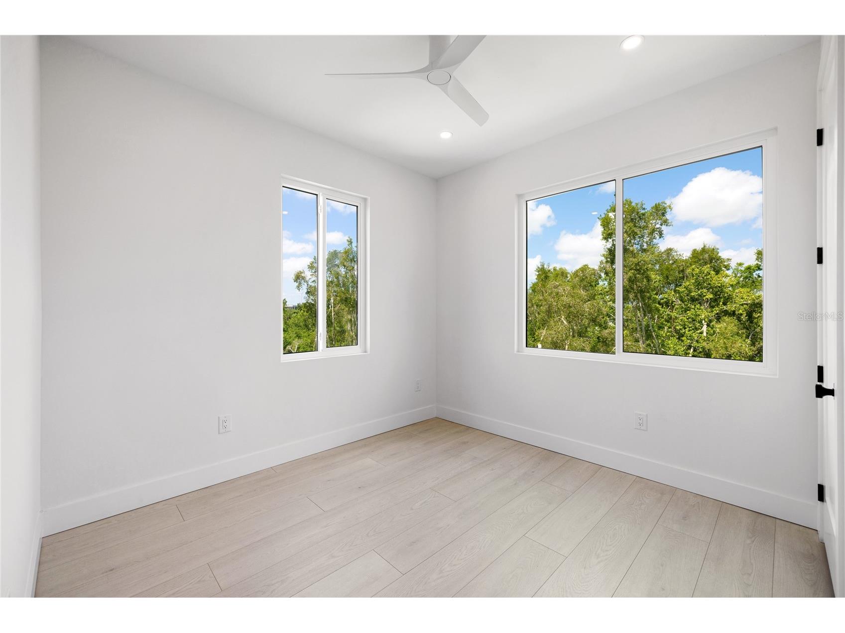 10351 2nd Street N Saint Petersburg FL 33716 TB8486474 image16