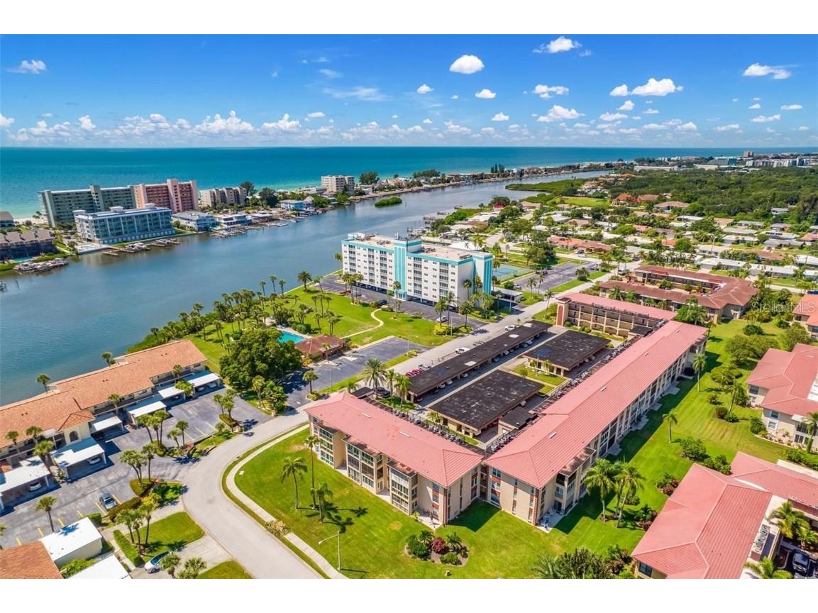 10351 Regal Drive #4 Largo FL 33774 - INTRACOASTAL U8223399 image1