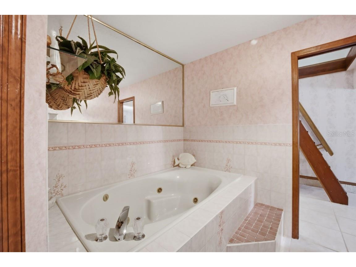 10353 Barry Drive Largo FL 33774 TB8453955 image17