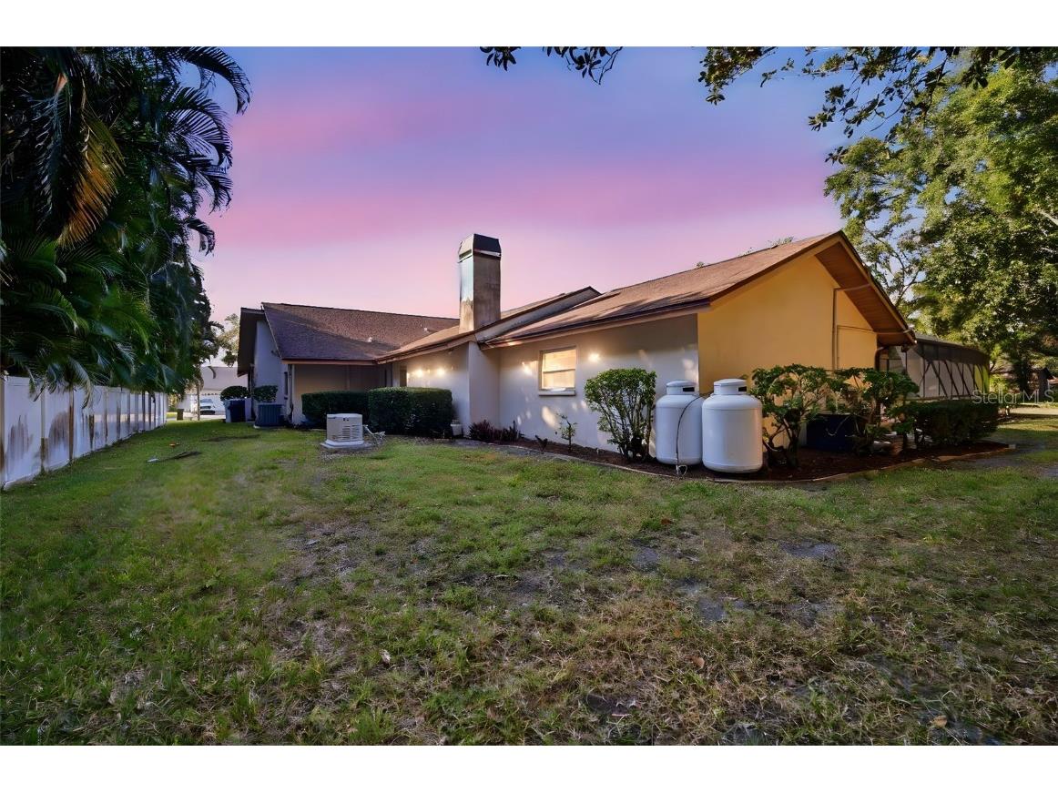 10353 Barry Drive Largo FL 33774 TB8453955 image32