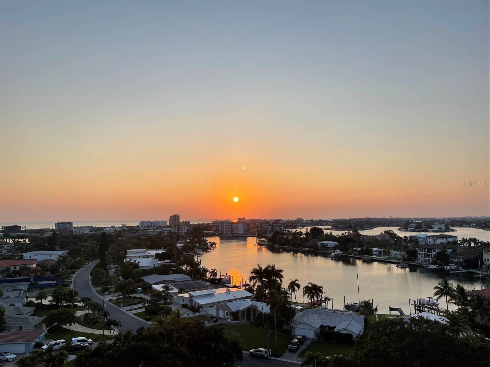10355 Paradise Boulevard #1003 Treasure Island FL 33706 TB8389905 image1