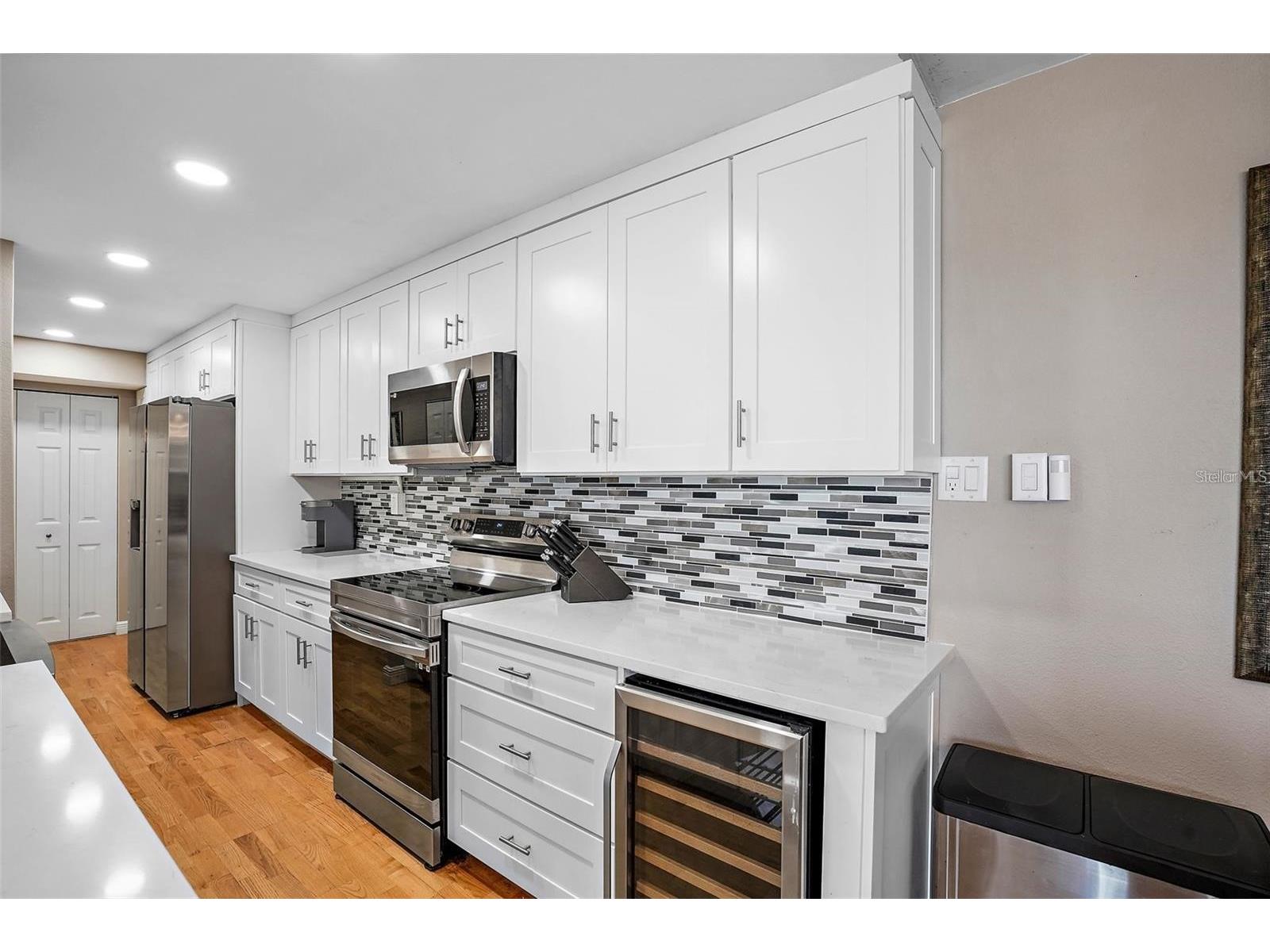 10355 Paradise Boulevard #1010-1011 Saint Petersburg FL 33706 TB8514404 image5