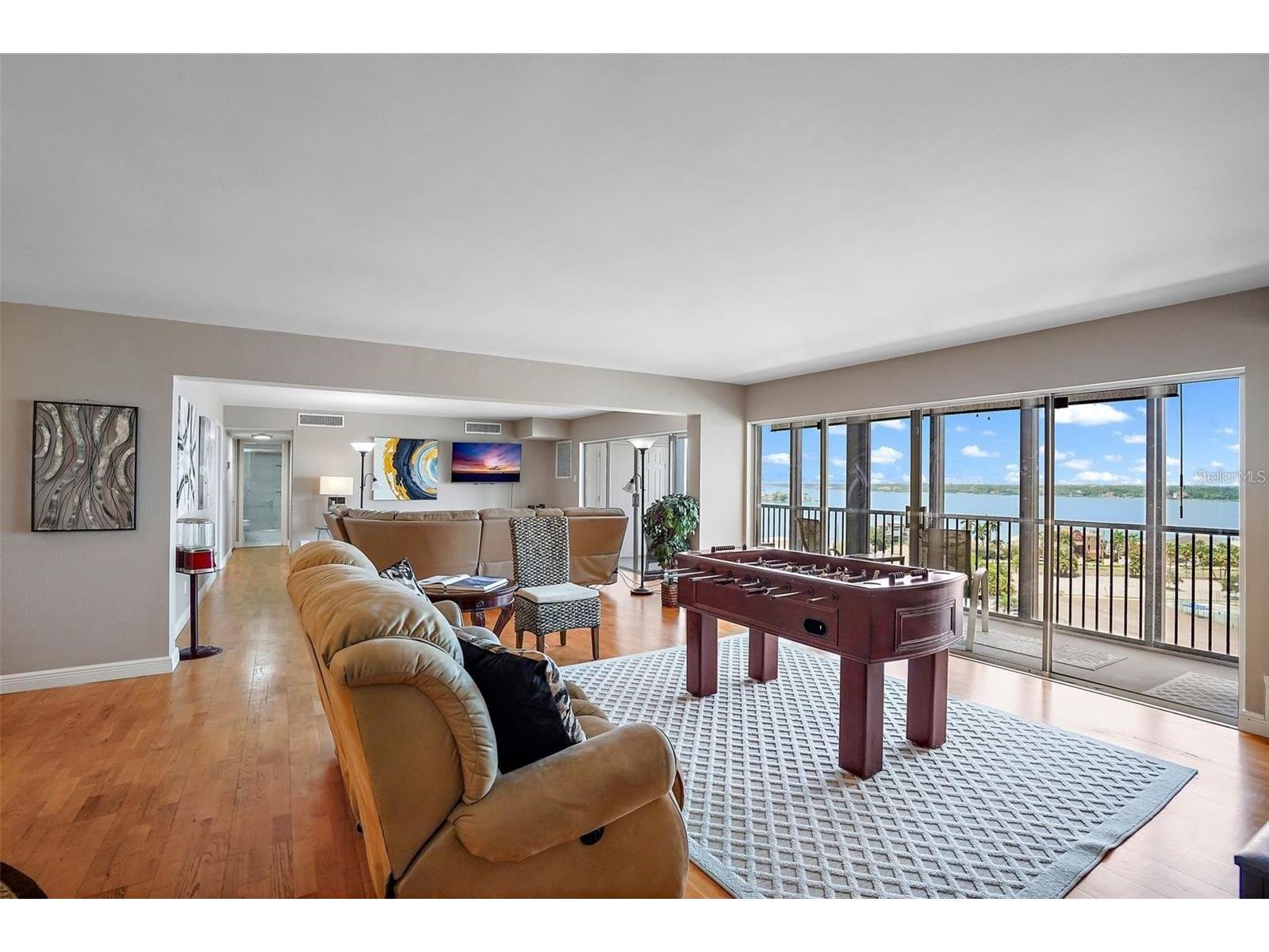 10355 Paradise Boulevard #1010-1011 Saint Petersburg FL 33706 TB8514404 image9