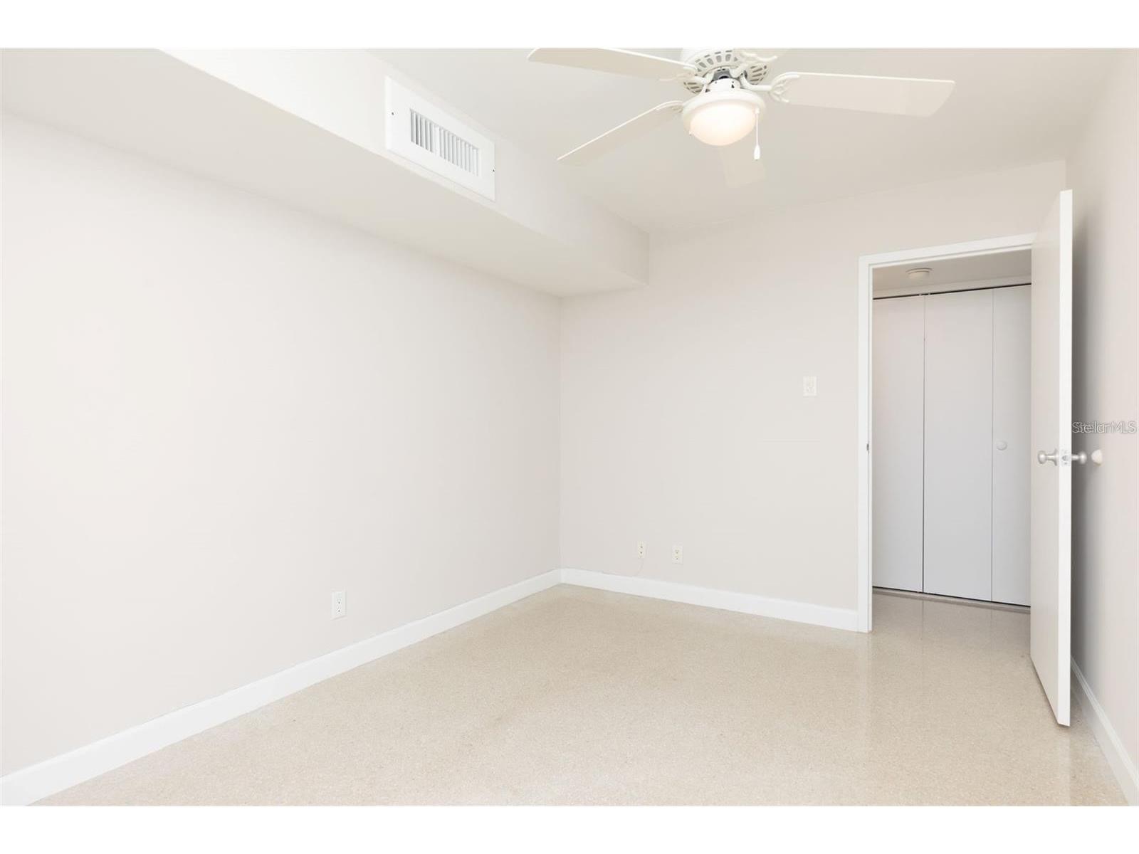 10355 Paradise Boulevard #1015 Treasure Island FL 33706 TB8465420 image12