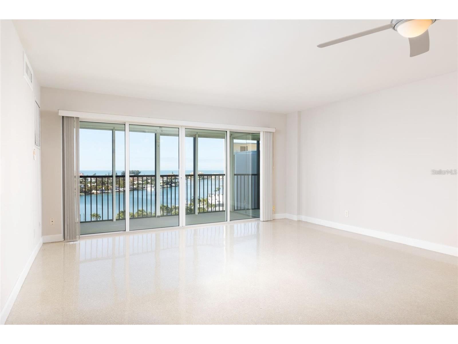 10355 Paradise Boulevard #1015 Treasure Island FL 33706 TB8465420 image7