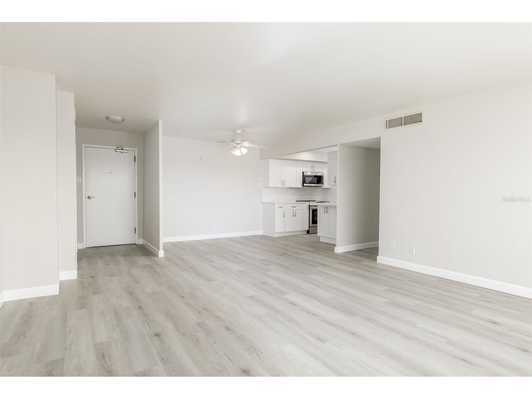 10355 Paradise Boulevard #213 Treasure Island FL 33706 TB8473335 image17