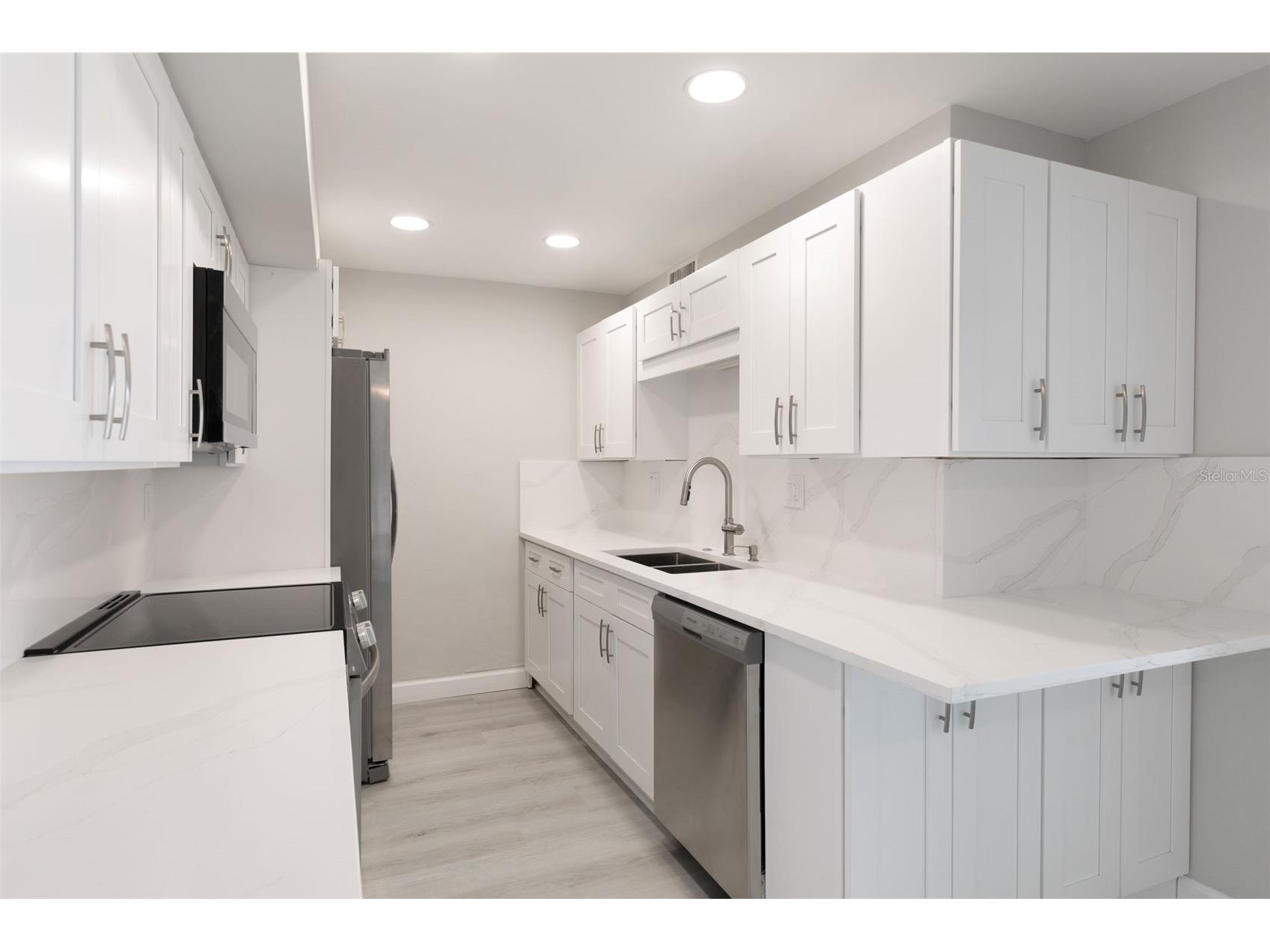 10355 Paradise Boulevard #213 Treasure Island FL 33706 TB8473335 image23