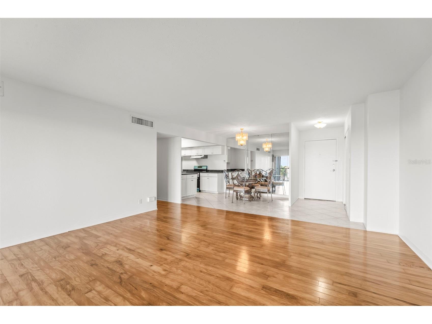 10355 Paradise Boulevard #403 Treasure Island FL 33706 TB8497929 image14