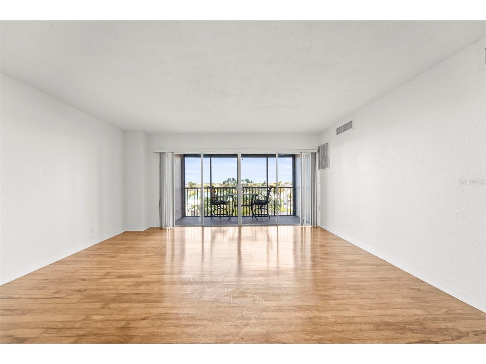 10355 Paradise Boulevard #403 Treasure Island FL 33706 TB8497929 image16