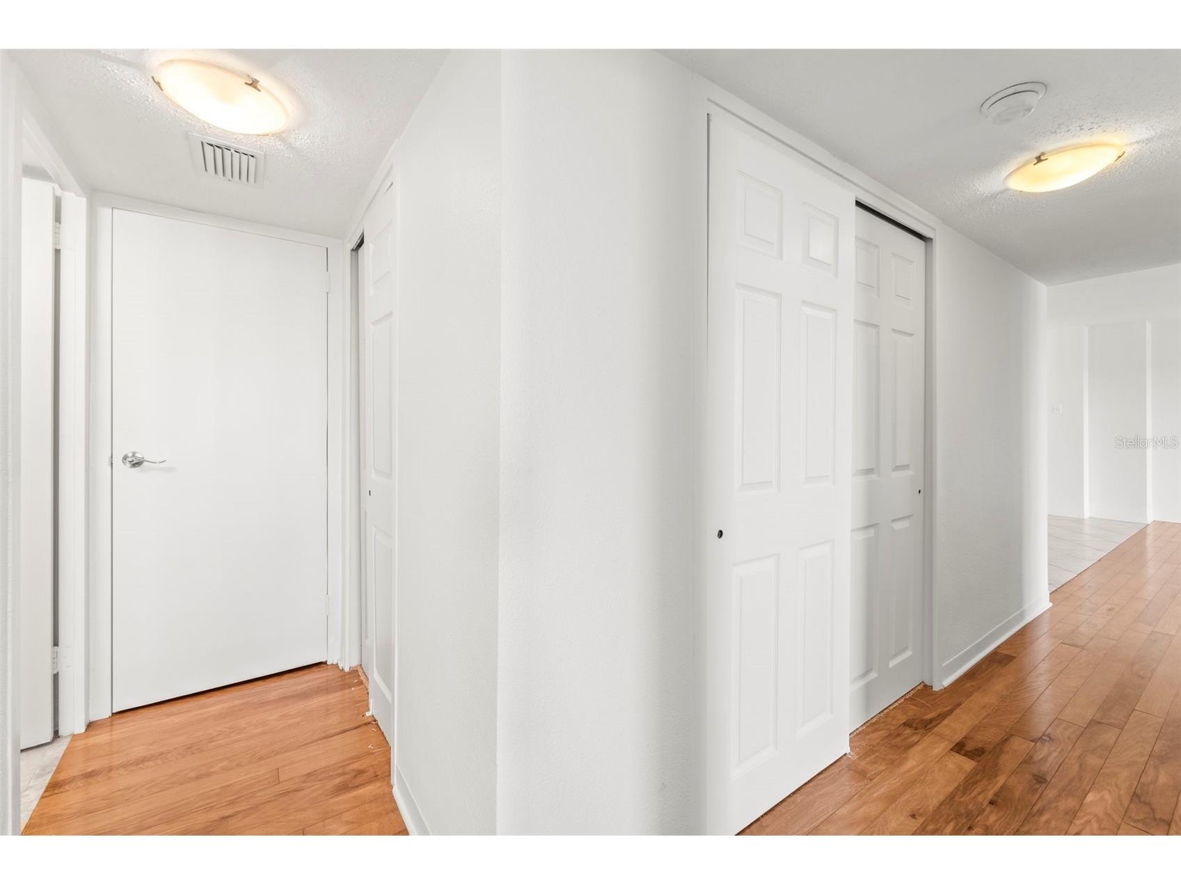 10355 Paradise Boulevard #403 Treasure Island FL 33706 TB8497929 image34