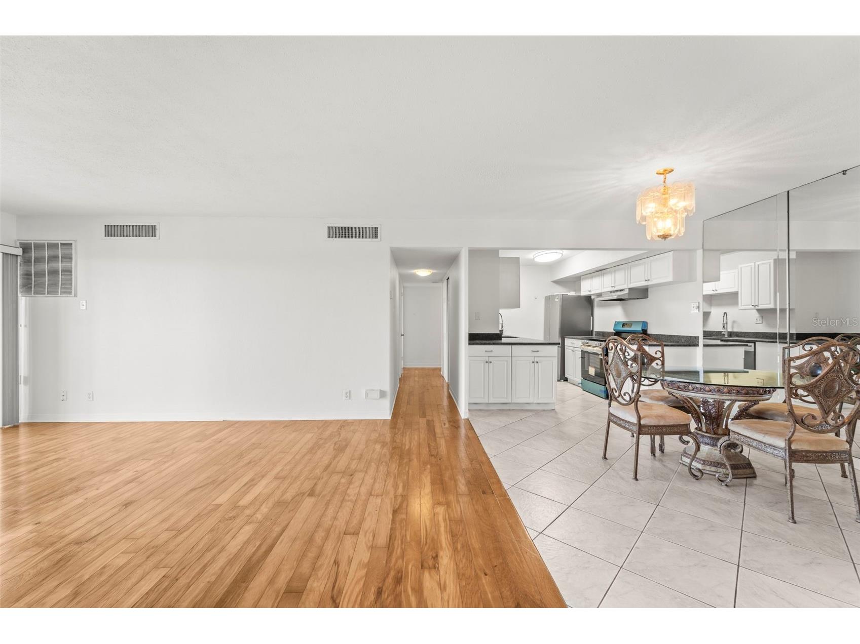 10355 Paradise Boulevard #403 Treasure Island FL 33706 TB8497929 image8