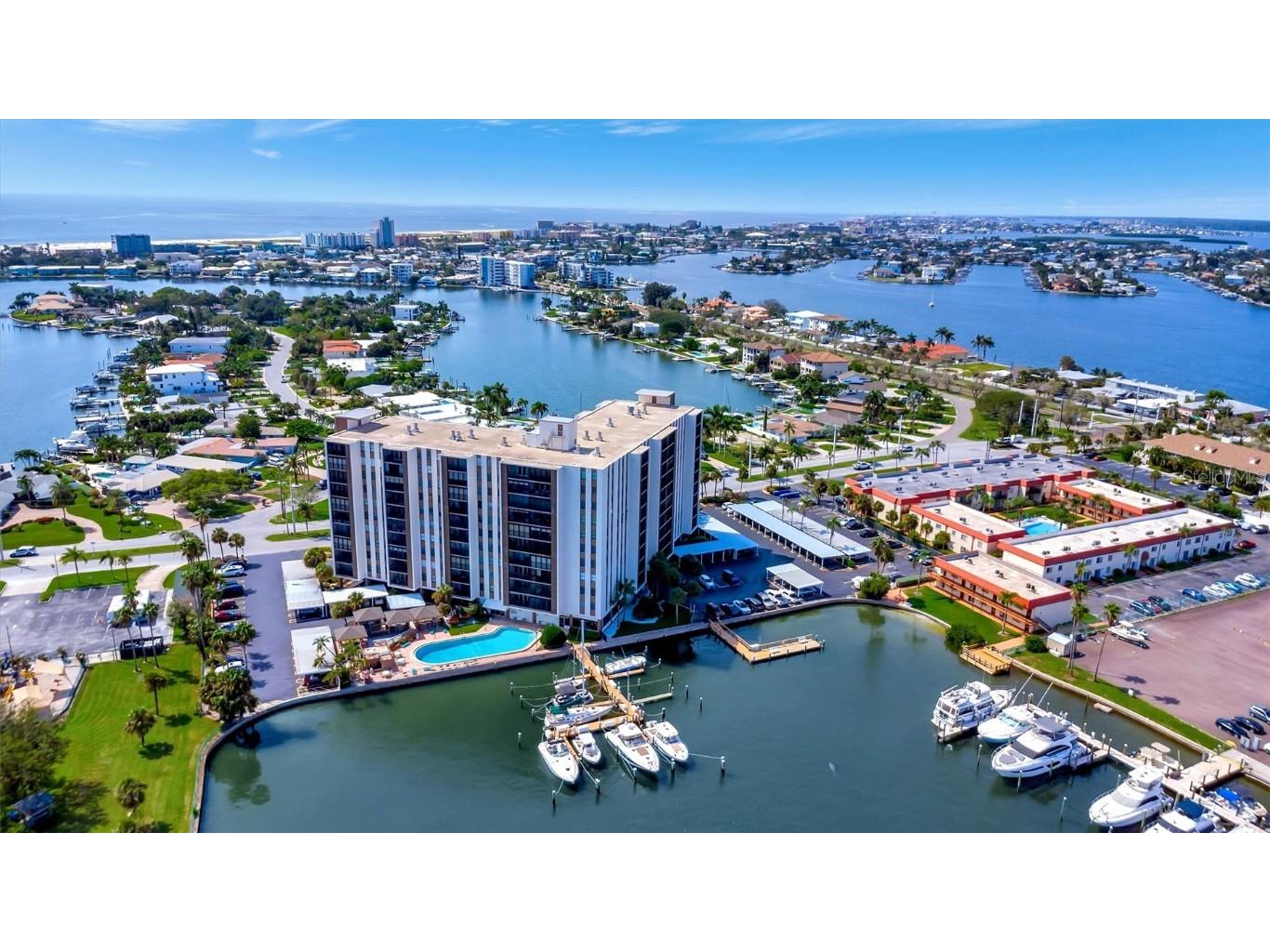10355 Paradise Boulevard #413 Treasure Island FL 33706 TB8380614 image1