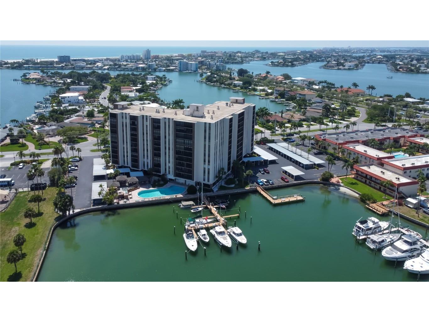 10355 Paradise Boulevard #501 Treasure Island FL 33706 - BOCA CIEGA BAY U8203750 image1