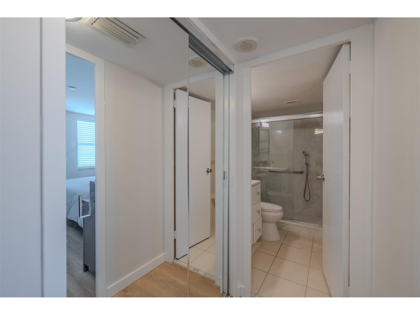 10355 Paradise Boulevard #511 Treasure Island FL 33706 TB8504978 image25