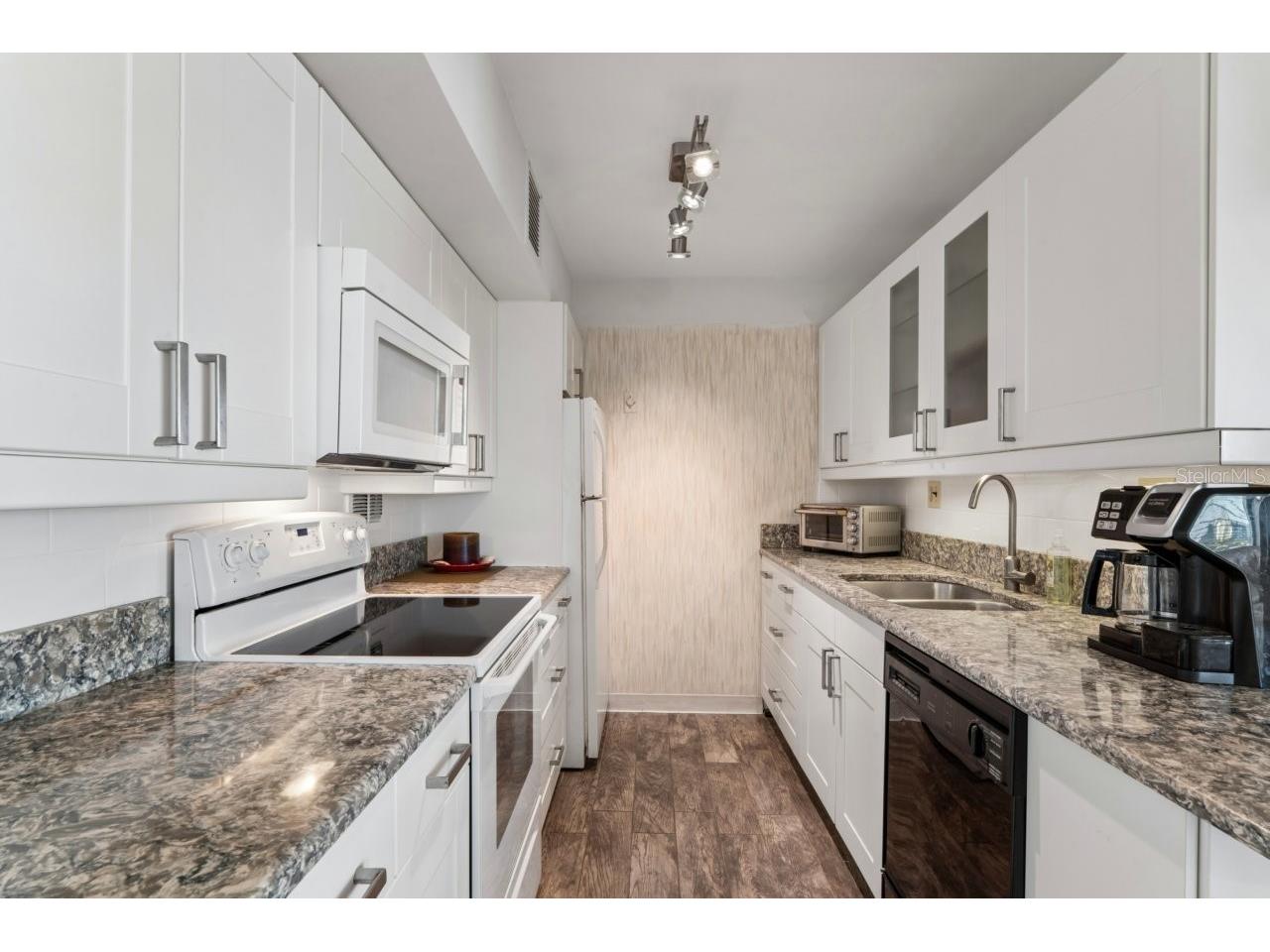 10355 Paradise Boulevard #604 Treasure Island FL 33706 W7884384 image4