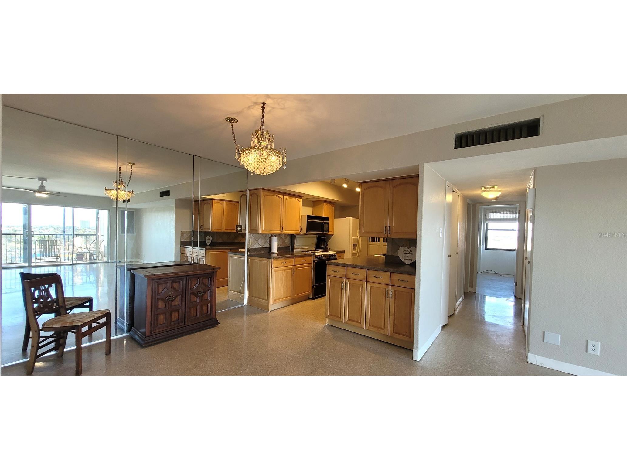 10355 Paradise Boulevard #608 Treasure Island FL 33706 TB8453087 image13