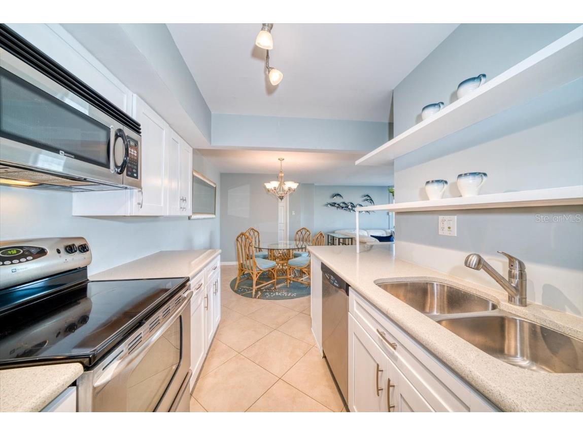 10355 Paradise Boulevard #612 Treasure Island FL 33706 - BOCA CIEGA BAY GULF OF MEXICO U8248718 image15