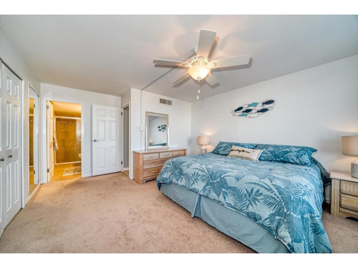 10355 Paradise Boulevard #612 Treasure Island FL 33706 - BOCA CIEGA BAY GULF OF MEXICO U8248718 image19