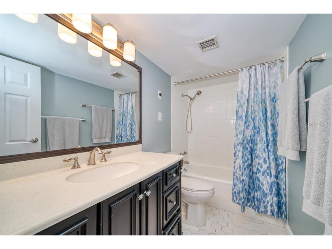 10355 Paradise Boulevard #612 Treasure Island FL 33706 - BOCA CIEGA BAY GULF OF MEXICO U8248718 image20