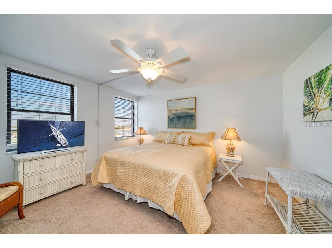 10355 Paradise Boulevard #612 Treasure Island FL 33706 - BOCA CIEGA BAY GULF OF MEXICO U8248718 image21