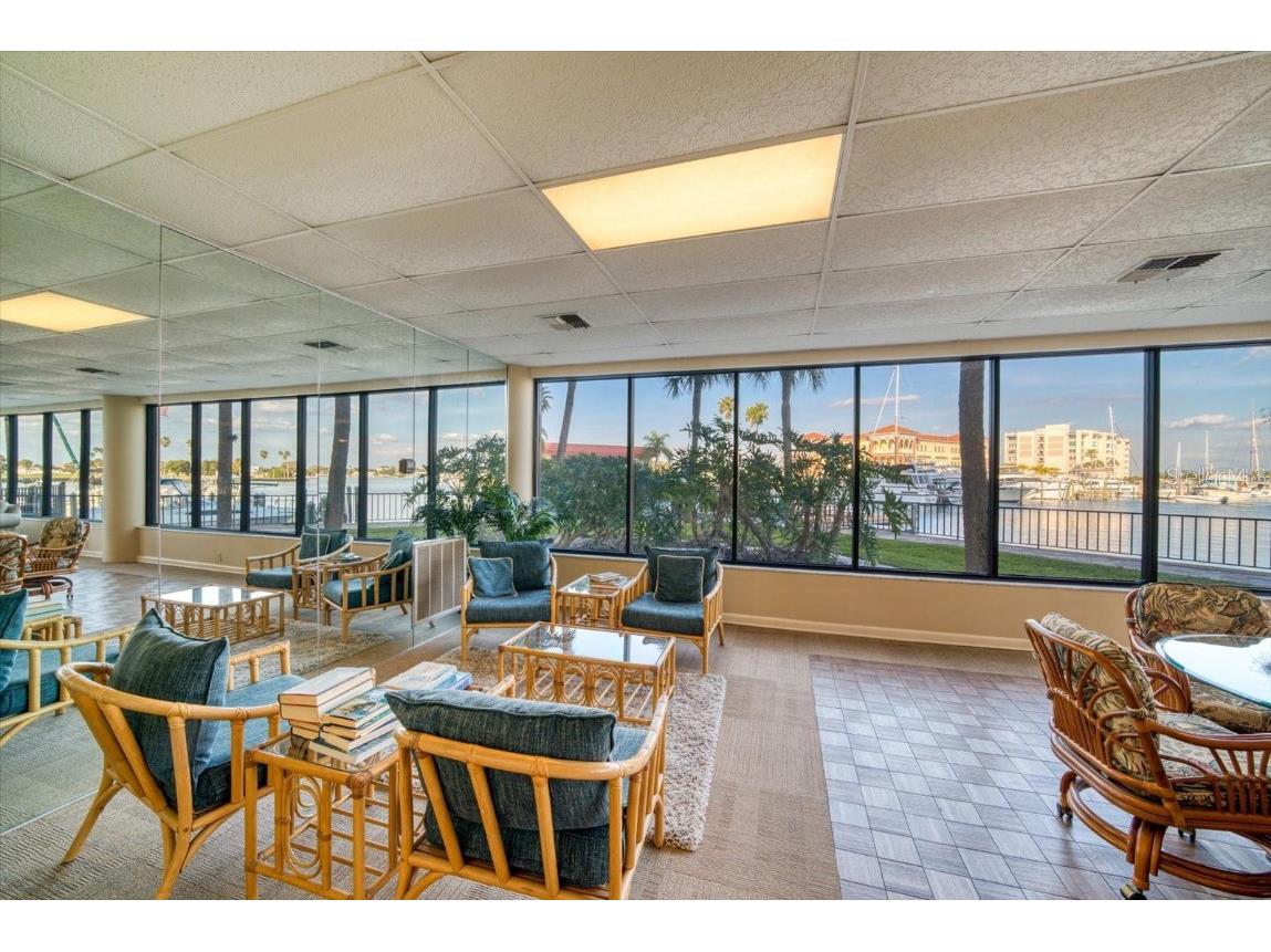 10355 Paradise Boulevard #612 Treasure Island FL 33706 - BOCA CIEGA BAY GULF OF MEXICO U8248718 image24