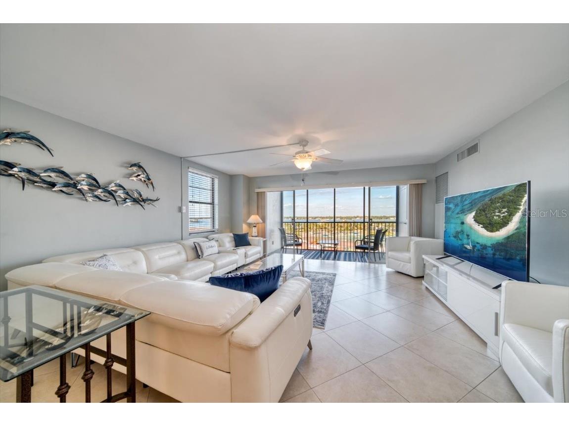 10355 Paradise Boulevard #612 Treasure Island FL 33706 - BOCA CIEGA BAY GULF OF MEXICO U8248718 image8