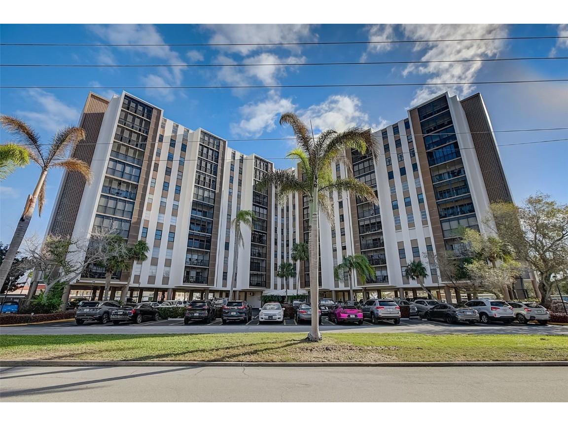10355 Paradise Boulevard #814 Treasure Island FL 33706 U8224376 image1
