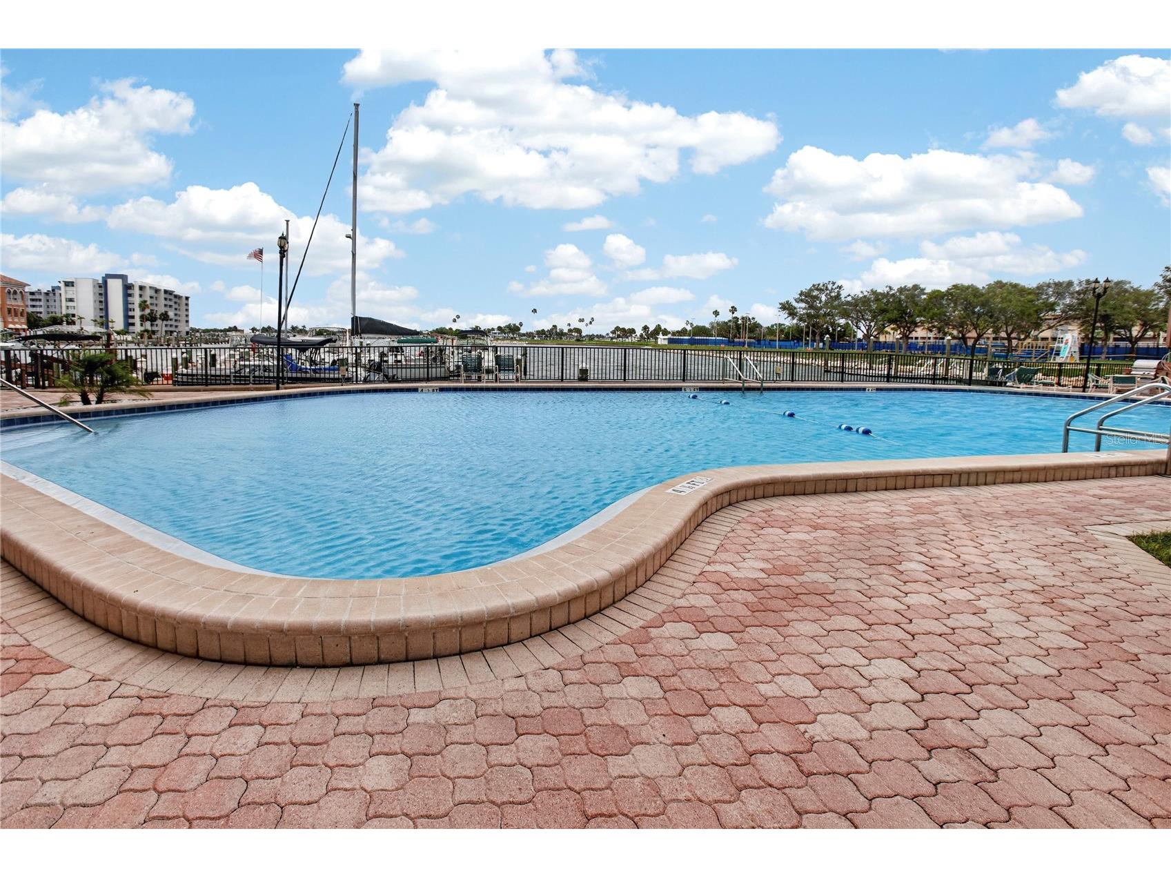 10355 Paradise Boulevard #907 Treasure Island FL 33706 TB8514895 image16