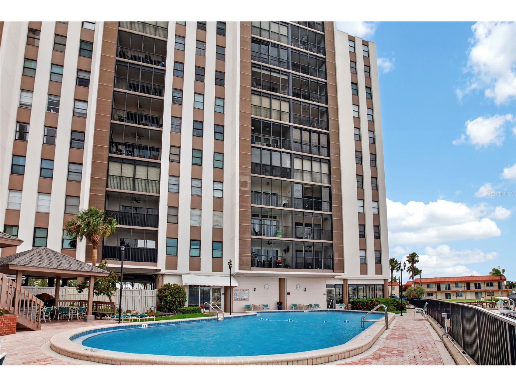10355 Paradise Boulevard #907 Treasure Island FL 33706 TB8514895 image18