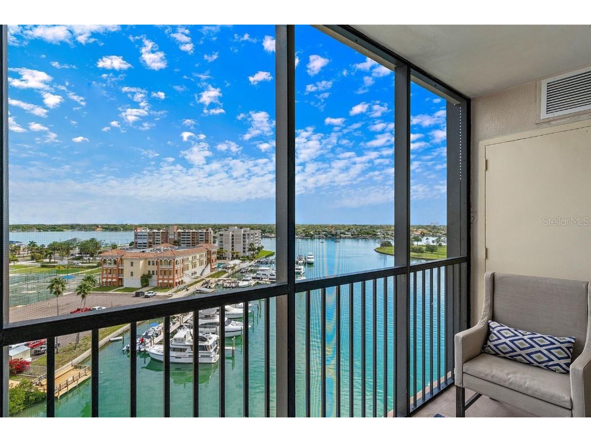 10355 Paradise Boulevard #909 Treasure Island FL 33706 U8234302 image1