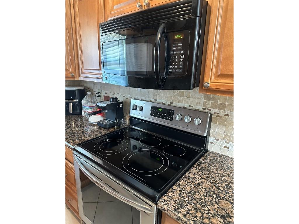 1036 Hope Street Venice FL 34285 A4668485 image9