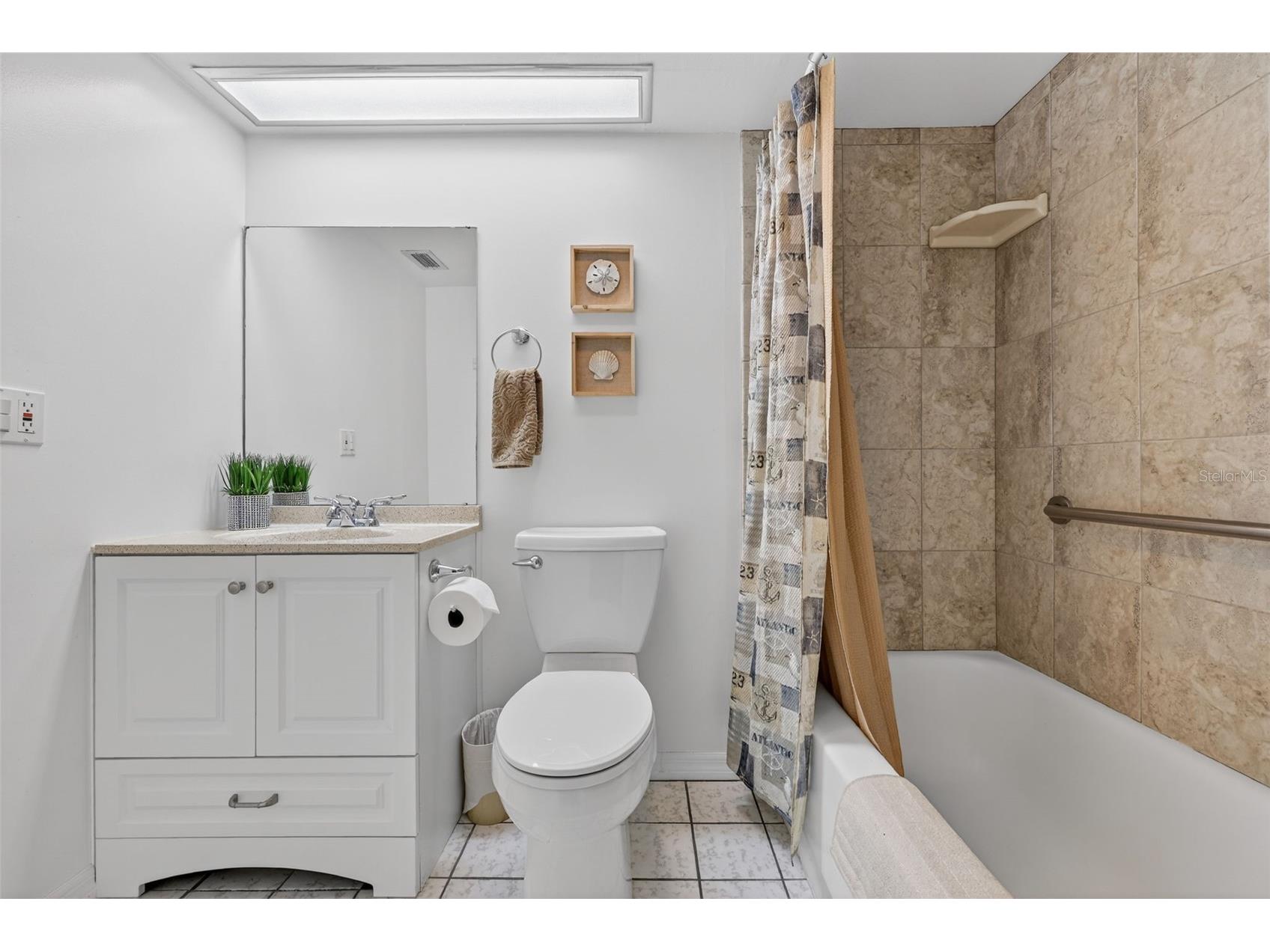 1036 W Peppertree Lane #113B Sarasota FL 34242 A4680197 image14