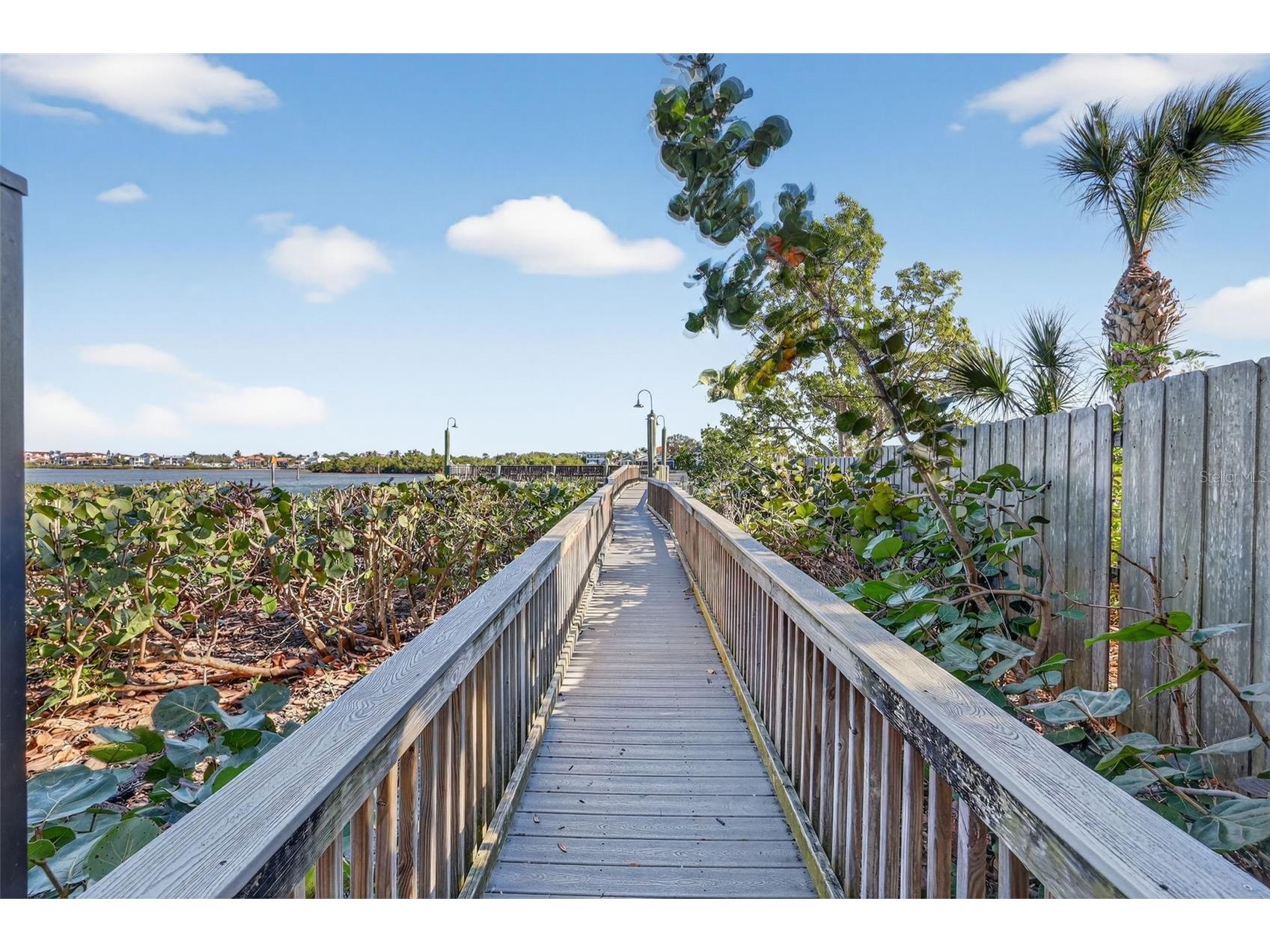 1036 W Peppertree Lane #113B Sarasota FL 34242 A4680197 image30