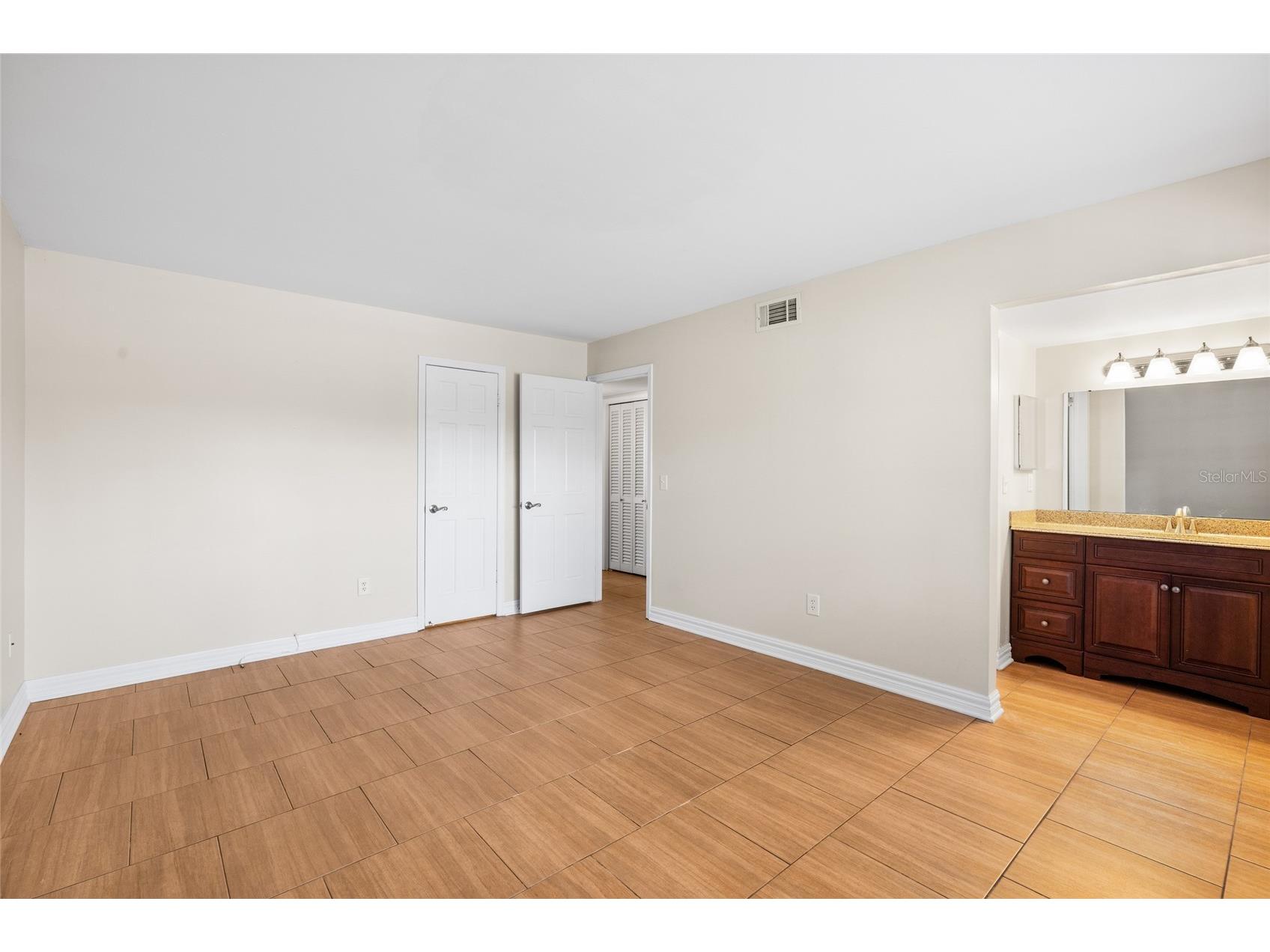 10360 Carrollwood Lane #212 Tampa FL 33618 TB8513646 image28