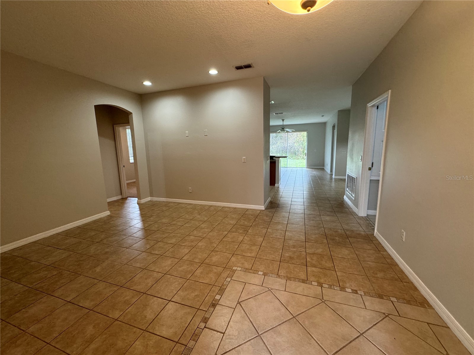 10360 Sandy Marsh Lane Orlando FL 32832 O6412683 image3
