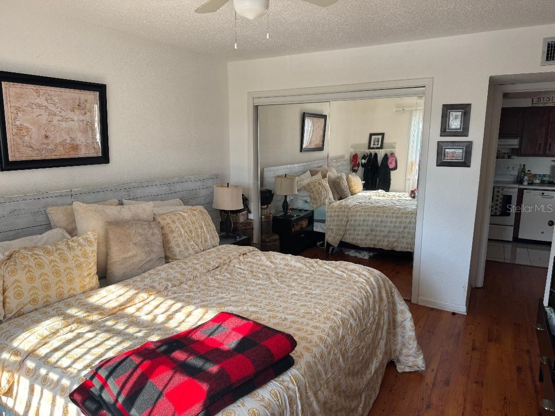 10365 Paradise Boulevard #10 Treasure Island FL 33706 TB8486016 image11