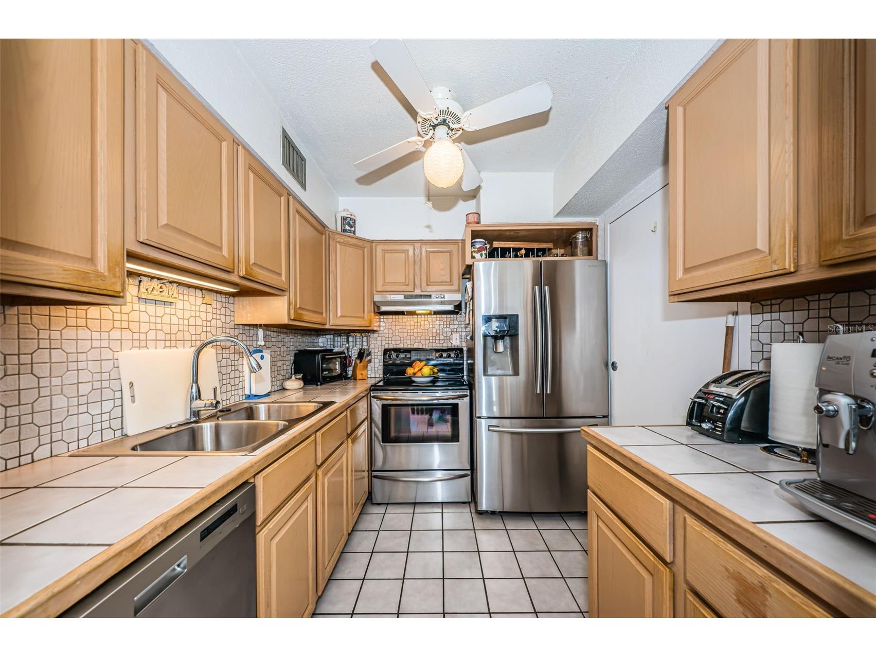 10365 Paradise Boulevard #16 Treasure Island FL 33706 TB8525558 image15