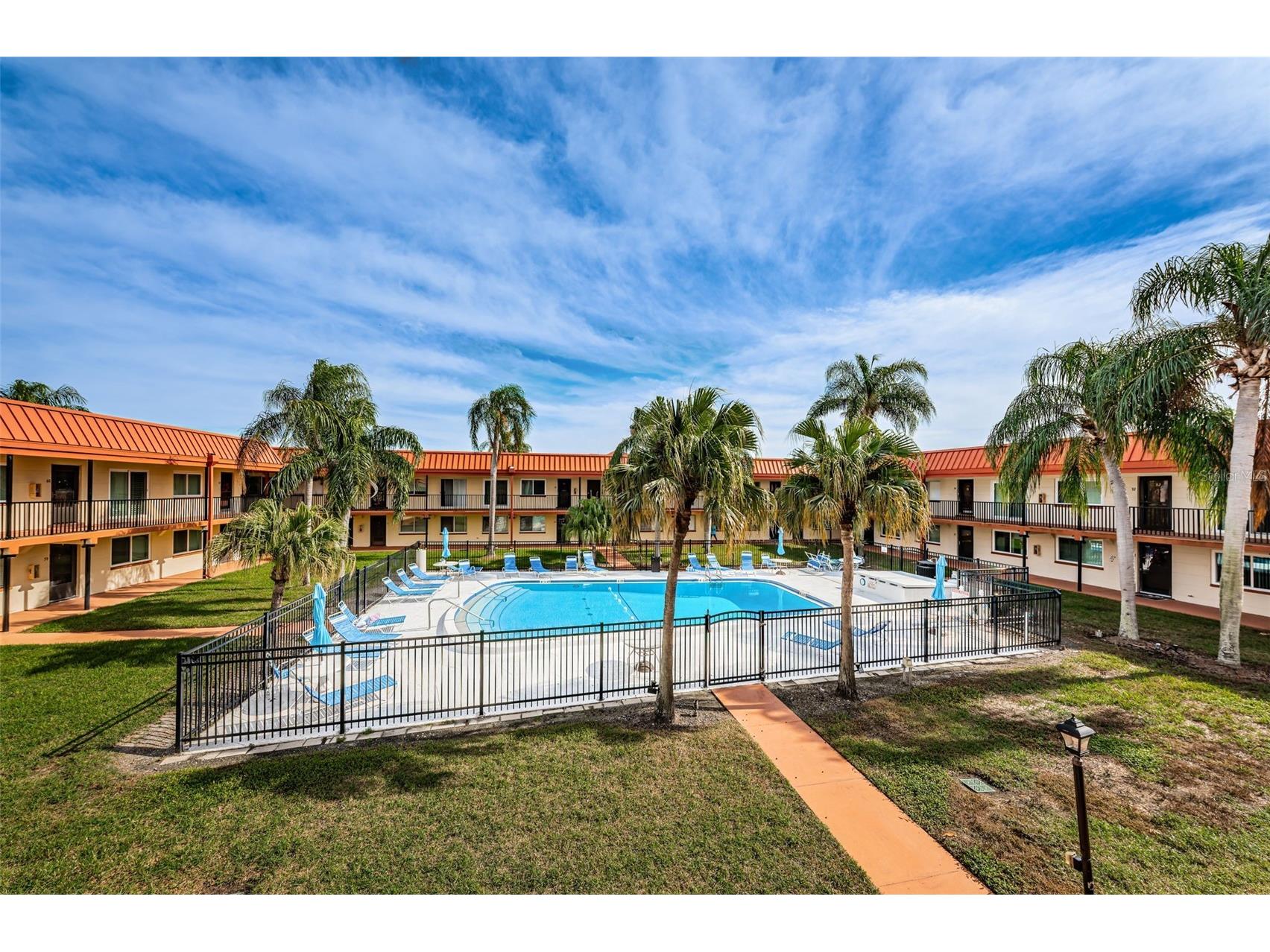 10365 Paradise Boulevard #16 Treasure Island FL 33706 TB8525558 image9